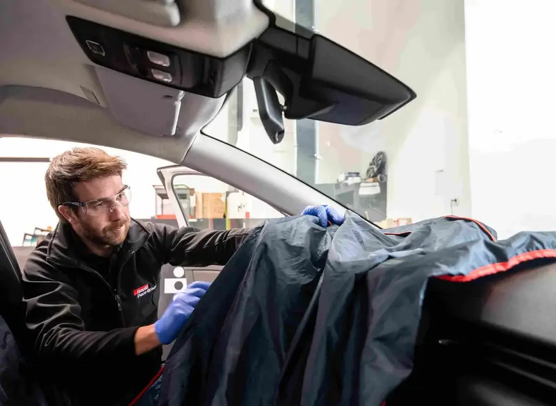 désembuage d'un pare-brise de voiture